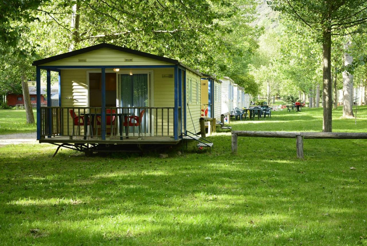 Camping Noguera Pallaresa Sort Bagian luar foto